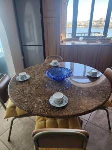 Seafront 2 bedroom apartment