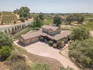 Sleeps 12 Pet Friendly Next to Amador Top Wineries - Sutter Creek
