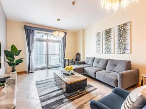 Premium 1-BR Apartment in Marina Terrace