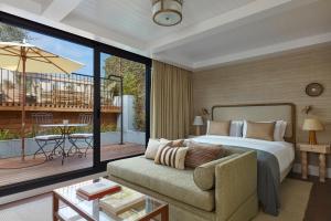 The Junior Terrace Suite room in K+K Hotel Picasso El Born