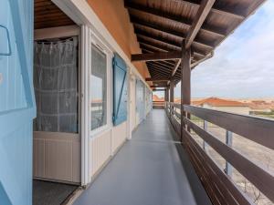 Appartement Duplex 6 pers à 300m de lOcéan – Balcon Sud, Cuisine Équipée, Proche Centre - FR-1-521-99