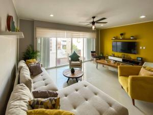 Plaza Paraiso by Riviera Rentals