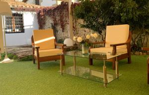 El Jardín del Laurel - only adults -