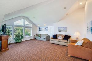 Oceanfront Castle with Hot Tub and Game Room