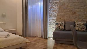 Medulić Palace Rooms & Apartments