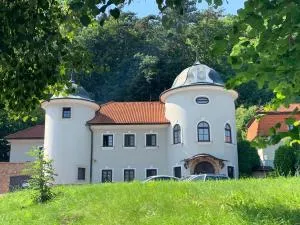 Zámeček 11 Starý Jičín - Suchdol nad Odrou