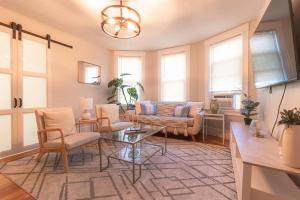 Walk to Downtown Salem with Arcade- Free Parking! - Ubytování bez kategorie ve městě Salem