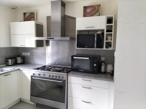 Maisons d'hotes Chambre AMOUR proche de Paris et a 10 minutes d'Orly : Chambre Double