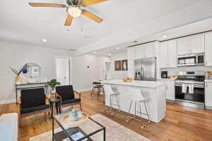 Luxury on Lewis By Cardo - Jacuzzi Fire Pit