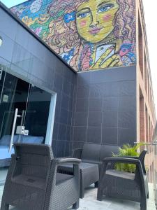 Duplex w Rooftop, Pool & 3 Jacuzzi, Maid, Security