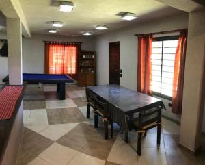 Hermosa casa en dos plantas cerca del centro y de la playa