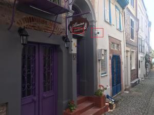 Almina Kantarcı Pansiyon - 3hvězdičkové hotely ve městě Ayvalık