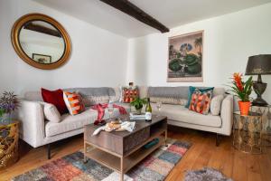 Haldon View - Characterful Devon cottage boasts stunning countryside views and hot tub