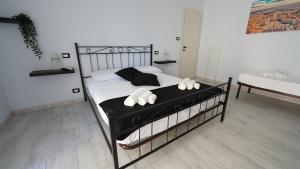 Tinas House Near Metro A