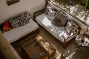 C4: Awesome Beach House