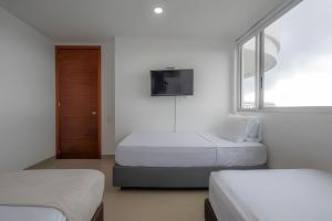 LaurdHomes Palmetto Sea View, 2Rooms 2BTH Hot Ware