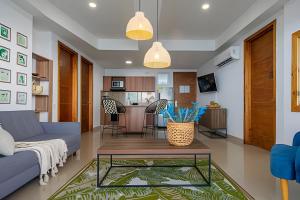 LaurdHomes Palmetto Sea View, 2Rooms 2BTH Hot Ware