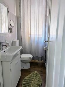 Appartamento Viale Puccini - Free Gated Parking - 3 Minutes from Center