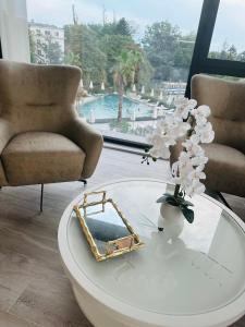 Boutique luxury apartment Azur Deluxe resort On the beach