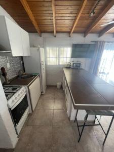 Cómodo departamento de huéspedes con cochera