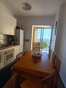 Nonna Rosa, Casa sul Mare