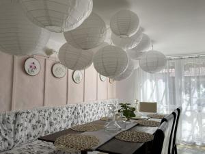 Holiday Home in Ró ewko with Pool and Orchard