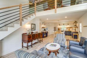 Views on 12 Acres Ozark Mountain Cabin!