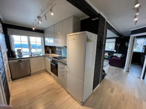 Cozy apt with a view