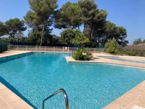 Coin de paradis, piscine, parking, terrasse - 比奥
