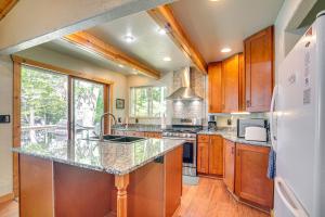 Quiet Presque Isle Home with Grill Families Welcome