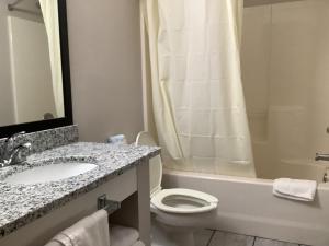 King Studio Suite - Non-Smoking room in Days Inn by Wyndham Kingdom City
