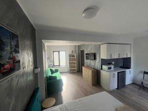 Solaria Top Apartment