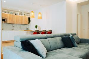 Luxury Apartment near Naples, Parking, 2 bath