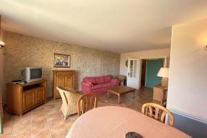 Appartements 04B3 Beautiful T3 in the heart of lavender - pool : photos des chambres