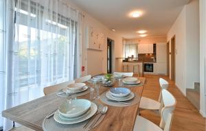 Lovely Home In Margecan With Wifi