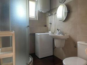 ZACISZNY DOMEK Z OGRODEM NAD MORZEM