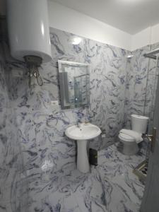 Evelin Apartments