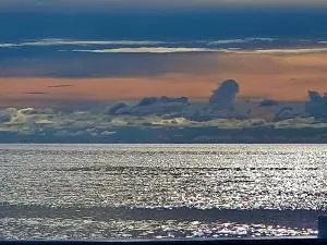 Frente al Mar y cerca del Centro Histórico - Yalsí