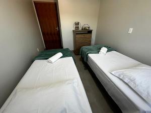 Lindo apartamento de 24 com ar condicionado em prédio familiar