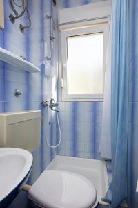 Apartments by the sea Tisno, Murter - 4295