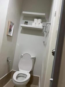 Best Condo Studio 14th floor The Loop Tower Limketkai Atrium Lucky 5