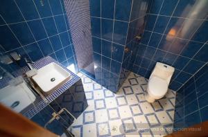 Gold 16 Departamento entero Cama Matrimonial Cama Individual y Baño Compartido