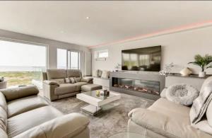 Seaside Place on Shoreham Beach with Hot Tub