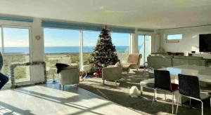 Seaside Place on Shoreham Beach with Hot Tub