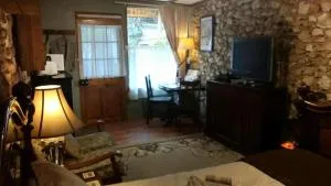 A La Folly too The Old Workshop - Monteith