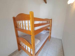 Accès direct plage! Charmant T2 mezzanine avec terrasse et parking privé - FR-1-326-833