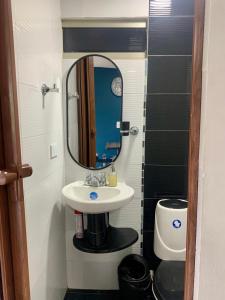 Estudio en 3 piso - Con todo lo necesario al norte de la Cali.