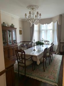 BAKER STREET 3 bedroom and 3 bathroom fabulous flat
