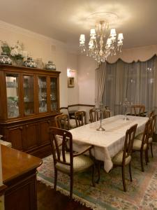 BAKER STREET 3 bedroom and 3 bathroom fabulous flat