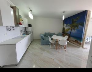 Watching The Sea Apartment